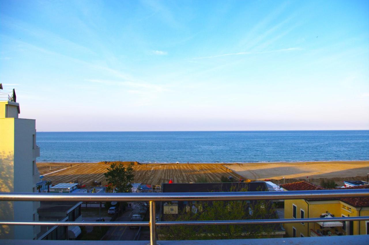 Hotel Avana Fronte Mare Riccione Exteriér fotografie