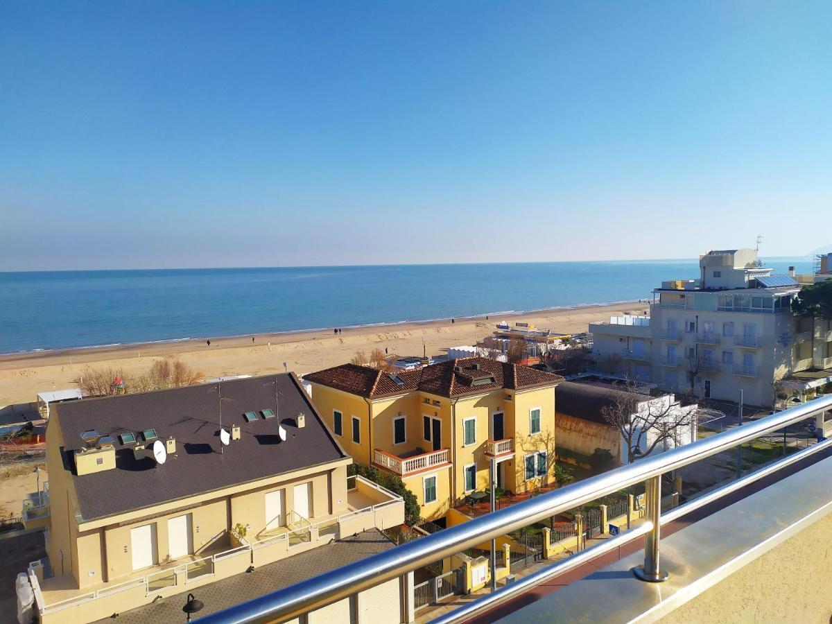 Hotel Avana Fronte Mare Riccione Exteriér fotografie